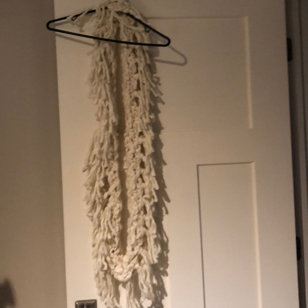 Brand new scarf